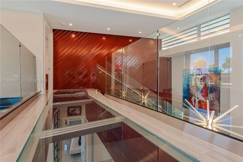 Villa ou maison à vendre à Fort Lauderdale, Floride: 3 chambres, 395.3 m2 № 1996420 - photo 23