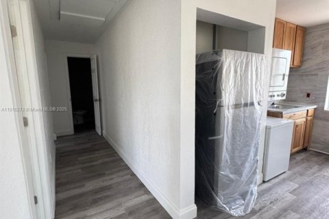 Casa en alquiler en South Daytona, Florida, 2 dormitorios № 1970989 - foto 4