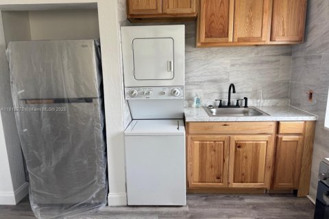 Casa en alquiler en South Daytona, Florida, 2 dormitorios № 1970989 - foto 6