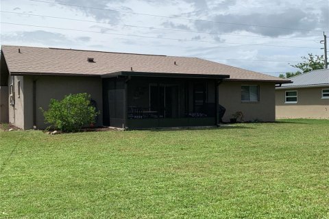 House in Port Charlotte, Florida 2 bedrooms, 88.07 sq.m. № 1795376 - photo 30