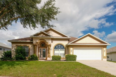 Villa ou maison à Spring Hill, Floride 4 chambres, 202.99 m2 № 2312866