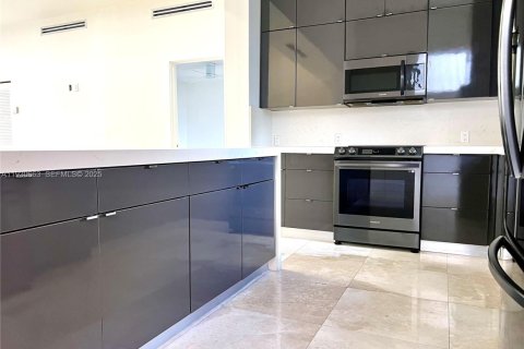 Снять в аренду виллу или дом в Форт-Лодердейл, Флорида 4 спальни, 163.97м2, № 1989442 - фото 26