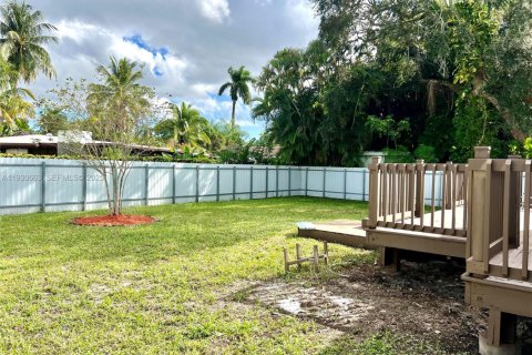 Снять в аренду виллу или дом в Форт-Лодердейл, Флорида 4 спальни, 163.97м2, № 1989442 - фото 14