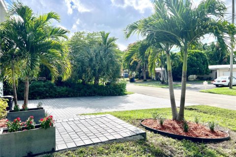 Снять в аренду виллу или дом в Форт-Лодердейл, Флорида 4 спальни, 163.97м2, № 1989442 - фото 13