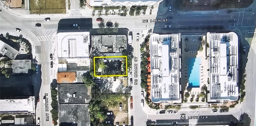 Propiedad comercial en Miami, Florida № 1970649