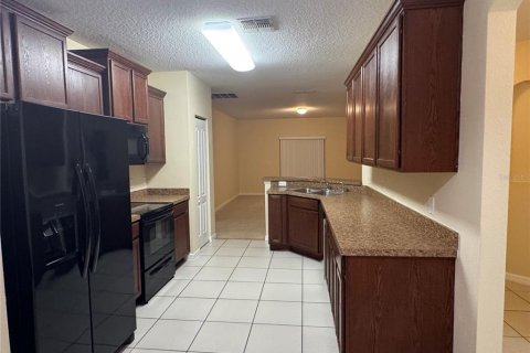 Casa en venta en Kissimmee, Florida, 3 dormitorios, 143.16 m2 № 1918551 - foto 4