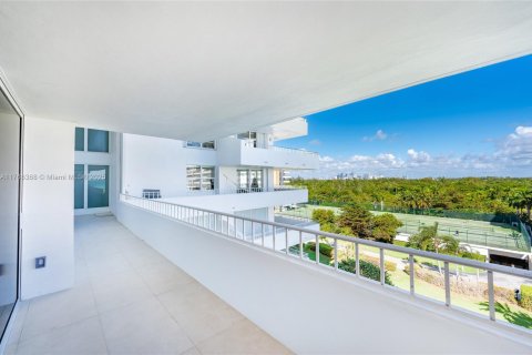 Condo in Key Biscayne, Florida, 2 bedrooms  № 1863138 - photo 7