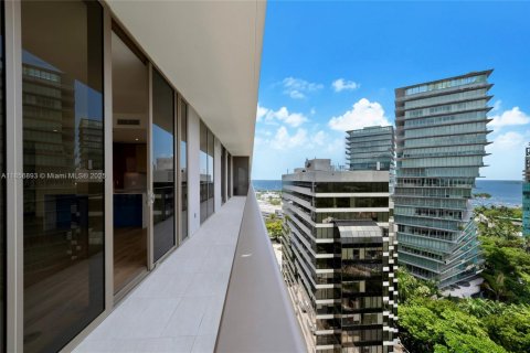 Condo in Miami, Florida, 3 bedrooms  № 1881477 - photo 19