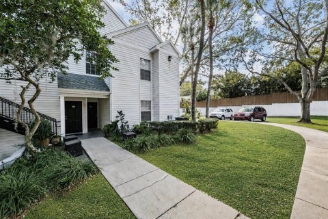 Condominio en Palm Harbor, Florida, 3 dormitorios  № 2101072