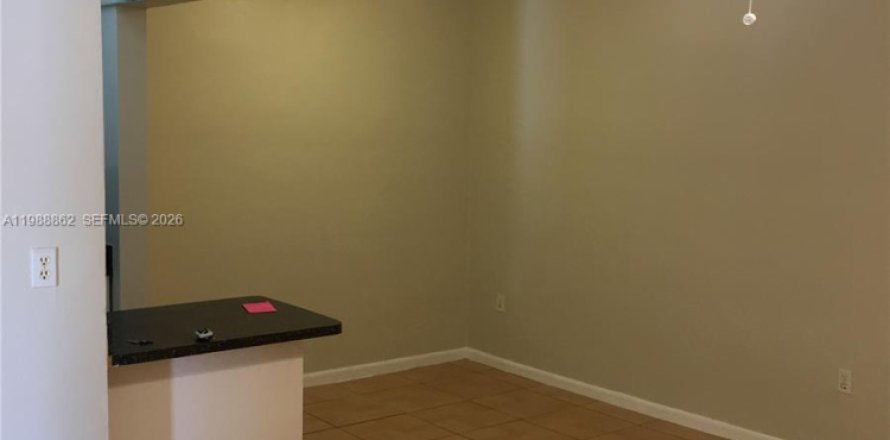 Кондоминиум с 1 спальней в Норт-Майами-Бич, Флорида № 2051081