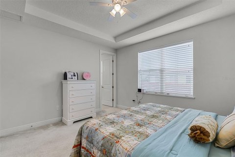 Townhouse in LAKESHORE in Winter Garden, Florida 3 bedrooms, 190.64 sq.m. № 1900309 - photo 18