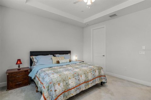 Townhouse in LAKESHORE in Winter Garden, Florida 3 bedrooms, 190.64 sq.m. № 1900309 - photo 17