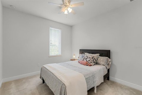 Townhouse in LAKESHORE in Winter Garden, Florida 3 bedrooms, 190.64 sq.m. № 1900309 - photo 22