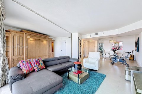 Copropriété à louer à Aventura, Floride: 2 chambres, 114.27 m2 № 1941238 - photo 15