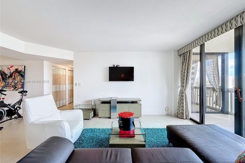 Copropriété à louer à Aventura, Floride: 2 chambres, 114.27 m2 № 1941238 - photo 17