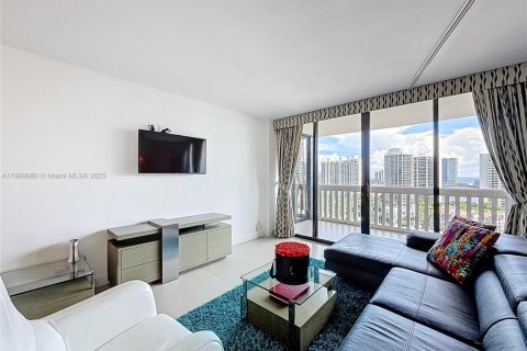 Copropriété à louer à Aventura, Floride: 2 chambres, 114.27 m2 № 1941238 - photo 18