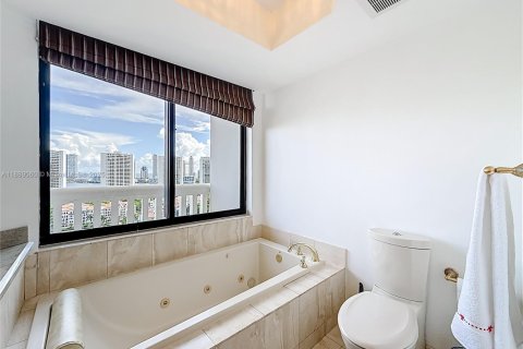 Copropriété à louer à Aventura, Floride: 2 chambres, 114.27 m2 № 1941238 - photo 26