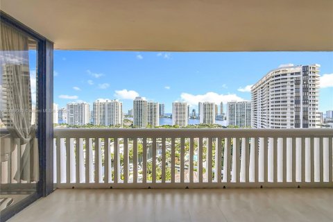 Copropriété à louer à Aventura, Floride: 2 chambres, 114.27 m2 № 1941238 - photo 28
