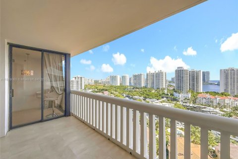 Copropriété à louer à Aventura, Floride: 2 chambres, 114.27 m2 № 1941238 - photo 27