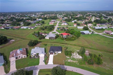 House in Punta Gorda, Florida 4 bedrooms, 185.8 sq.m. № 1840562 - photo 5