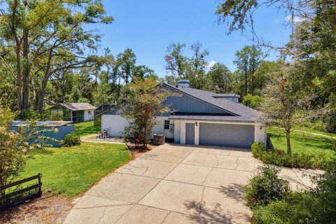 Casa en venta en Spring Hill, Florida, 6 dormitorios, 374.02 m2 № 2157756 - foto 3