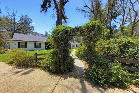 Casa en venta en Spring Hill, Florida, 6 dormitorios, 374.02 m2 № 2157756 - foto 4