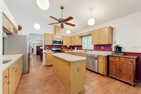 Casa en venta en Spring Hill, Florida, 6 dormitorios, 374.02 m2 № 2157756 - foto 30