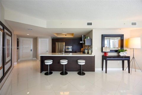 Condo in Sunny Isles Beach, Florida, 3 bedrooms  № 1890767 - photo 6