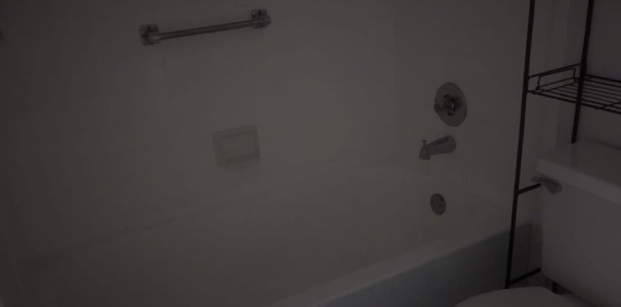 Studio à Condo à Pembroke Pines, Floride № 1154231