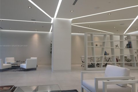 Купить кондоминиум в Майами, Флорида 1 спальня, 60.2м2, № 2035050 - фото 6