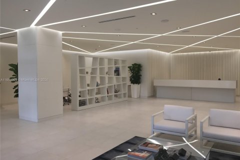 Купить кондоминиум в Майами, Флорида 1 спальня, 60.2м2, № 2035050 - фото 7