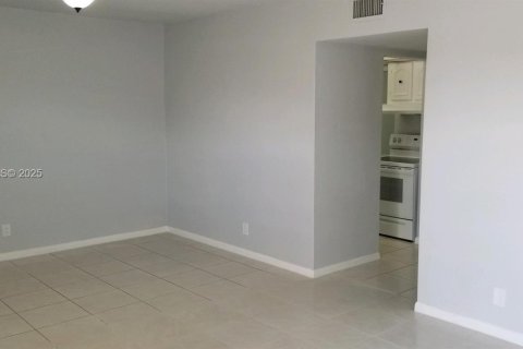 Condo in Fort Lauderdale, Florida, 1 bedroom № 1987606 - photo 11