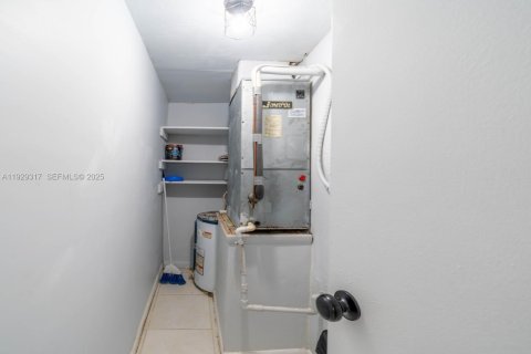 Condominio en venta en Fort Lauderdale, Florida, 1 dormitorio, 69.68 m2 № 1987606 - foto 17