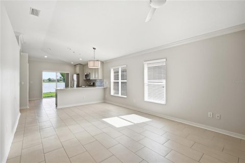 Villa ou maison à louer à Wesley Chapel, Floride: 3 chambres, 120.77 m2 № 2321090 - photo 6