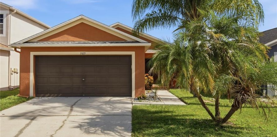 Villa ou maison à Wesley Chapel, Floride 3 chambres, 120.77 m2 № 2321090
