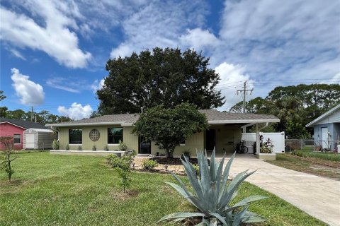 House in Daytona Beach, Florida 3 bedrooms, 96.15 sq.m. № 1908326 - photo 2