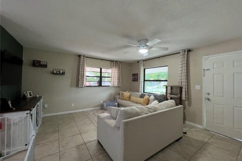 House in Daytona Beach, Florida 3 bedrooms, 96.15 sq.m. № 1908326 - photo 8