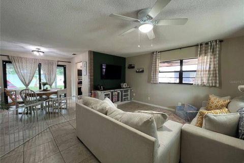 House in Daytona Beach, Florida 3 bedrooms, 96.15 sq.m. № 1908326 - photo 5