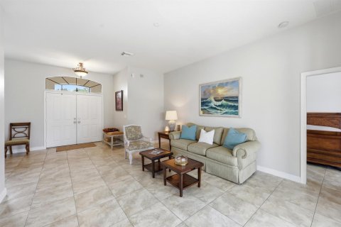 House in Port St. Lucie, Florida 3 bedrooms, 192.87 sq.m. № 2191095 - photo 7