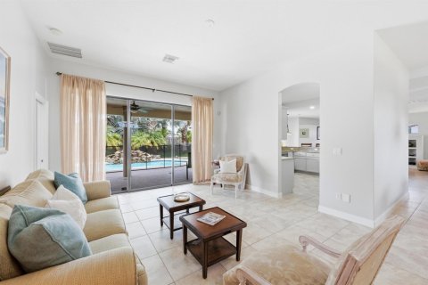 House in Port St. Lucie, Florida 3 bedrooms, 192.87 sq.m. № 2191095 - photo 15