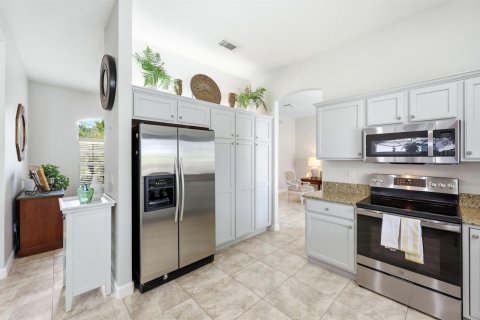 House in Port St. Lucie, Florida 3 bedrooms, 192.87 sq.m. № 2191095 - photo 26