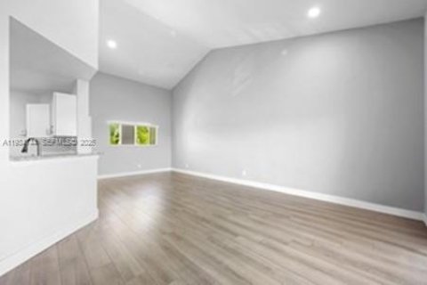 Купить кондоминиум в Окленд-Парк, Флорида 2 спальни, 101.82м2, № 1992937 - фото 6