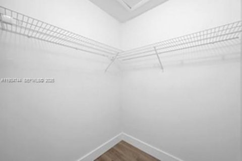 Купить кондоминиум в Окленд-Парк, Флорида 2 спальни, 101.82м2, № 1992937 - фото 15