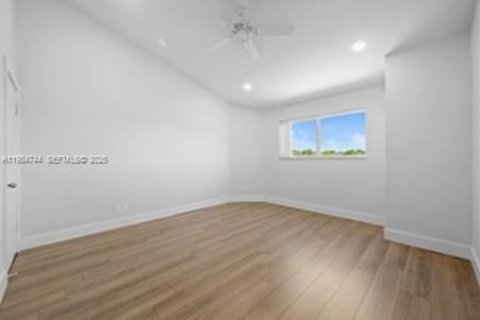 Купить кондоминиум в Окленд-Парк, Флорида 2 спальни, 101.82м2, № 1992937 - фото 12