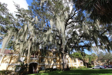 Condo in Oakland Park, Florida, 1 bedroom  № 1966216 - photo 19