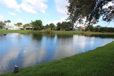 Condo in Oakland Park, Florida, 1 bedroom  № 1966216 - photo 11