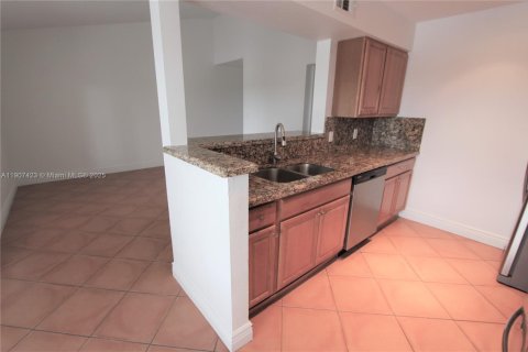 Condo in Oakland Park, Florida, 1 bedroom  № 1966216 - photo 6