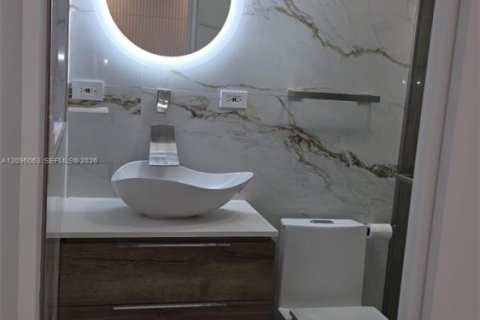Villa ou maison à louer à Miami, Floride: 3 chambres, 120.77 m2 № 2387143 - photo 14