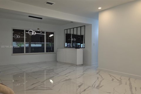 Villa ou maison à louer à Miami, Floride: 3 chambres, 120.77 m2 № 2387143 - photo 17