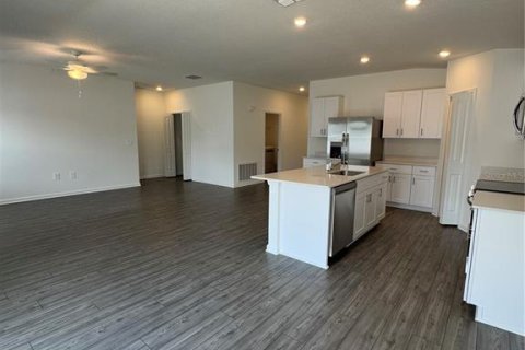 Villa ou maison à louer à Ocala, Floride: 4 chambres, 169.18 m2 № 1817556 - photo 2